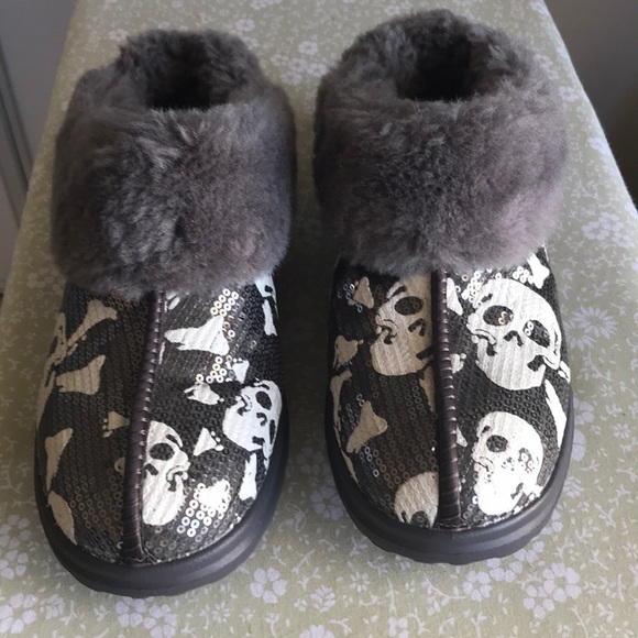 ugg skull slippers